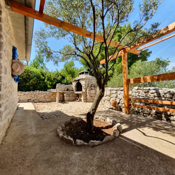 Ribarska kuća Dario, Lady D Apartments, Dora and Dario's Fisherman's House, Murter, Croatia Betina