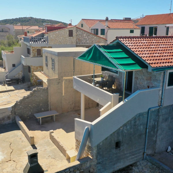 Apartman Dora, Lady D Apartments, Dora and Dario's Fisherman's House, Murter, Croatia Betina