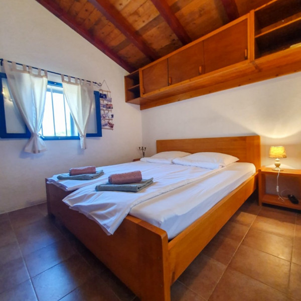 Bedrooms, Ribarska kuća Dario, Lady D Apartments, Dora and Dario's Fisherman's House, Murter, Croatia Betina