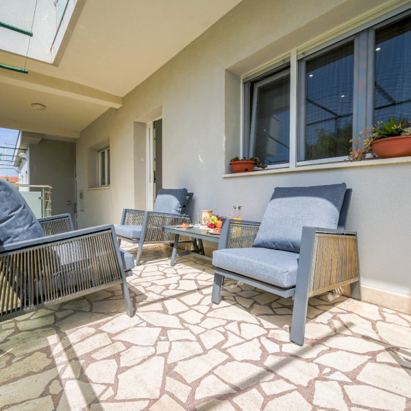 Apartman Lady D, Lady D Apartments, Dora and Dario's Fisherman's House, Murter, Croatia Betina