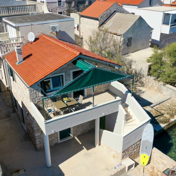 Apartman Dora, Lady D Apartments, Dora and Dario's Fisherman's House, Murter, Croatia Betina