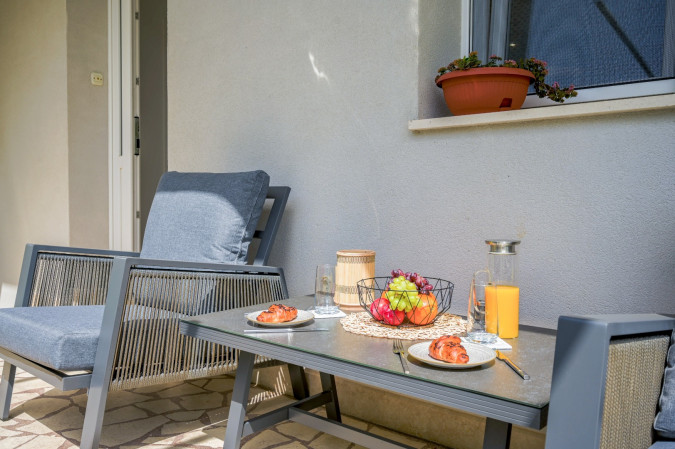 Lady D Apartments, Dora and Dario's Fisherman's House, Murter, Croatia Betina
