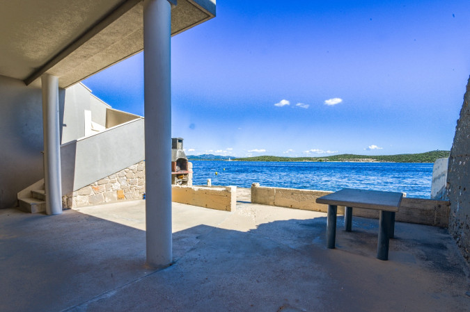 Lady D Apartments, Dora and Dario's Fisherman's House, Murter, Croatia Betina